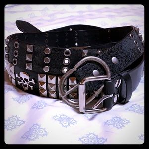 Studded belt bundle